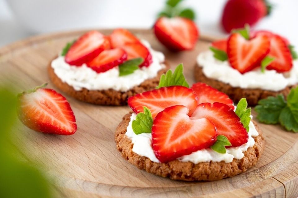 Клубничное вдохновение: Летние блюда, которые соблазнят любого