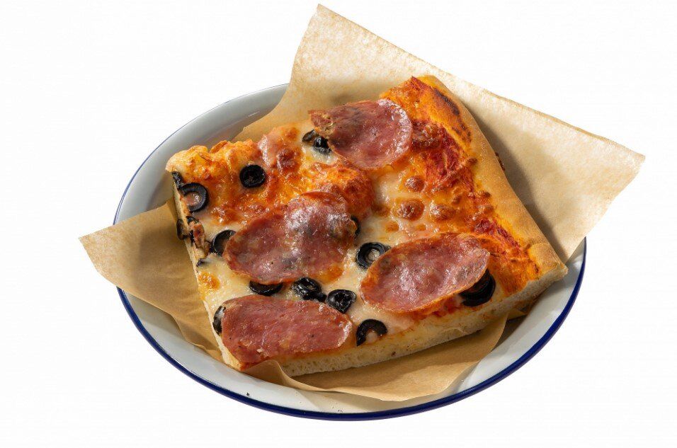 Пицца и пиво: идеальное сочетание для праздника вкуса