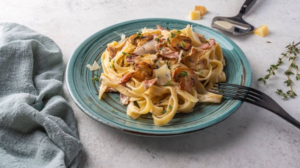 Паста с грибами еще никогда не была такой нежной: добавьте в блюдо всего один продукт