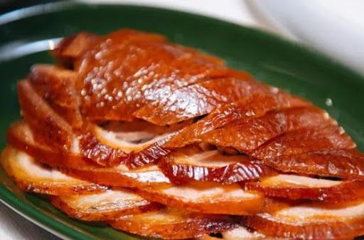 Пекинская утка: вкусное традиционное блюдо, которое стоит попробовать