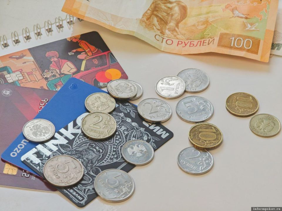 Как правильно управлять сбережениями в 2025 году: советы от Минфина