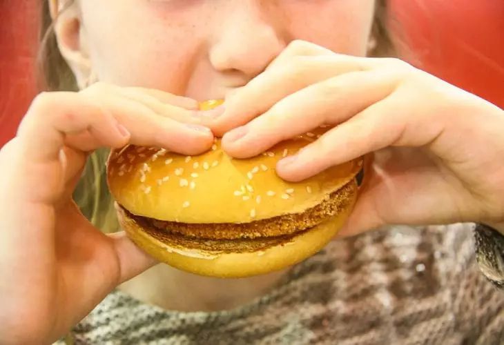 5 продуктов, которые приближают старость раньше времени