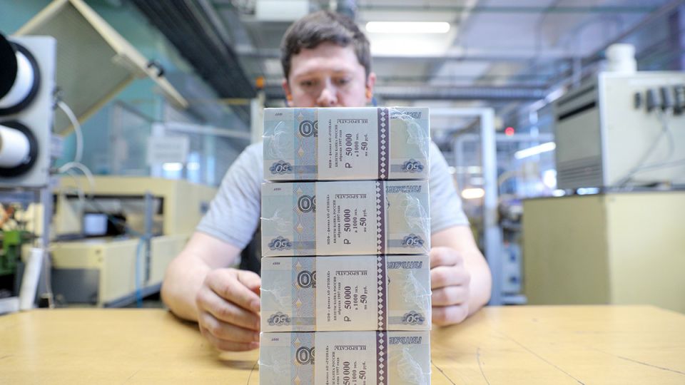 Важное изменение: МРОТ в 2026 году вырастет до 27 093 рублей