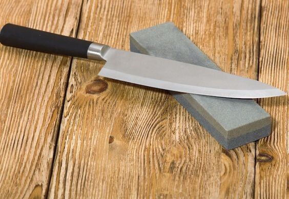 Незаменимые секреты ухода за кухонными ножами и столовыми приборами