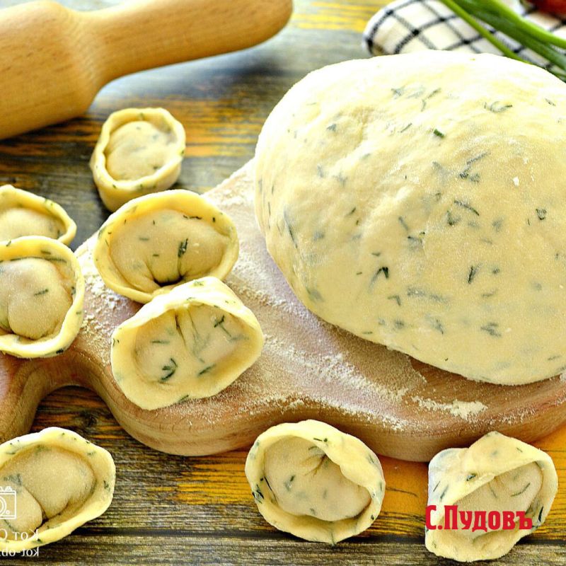 Нежное тесто для пельменей и вареников: секрет идеального рецепта на кефире с укропом