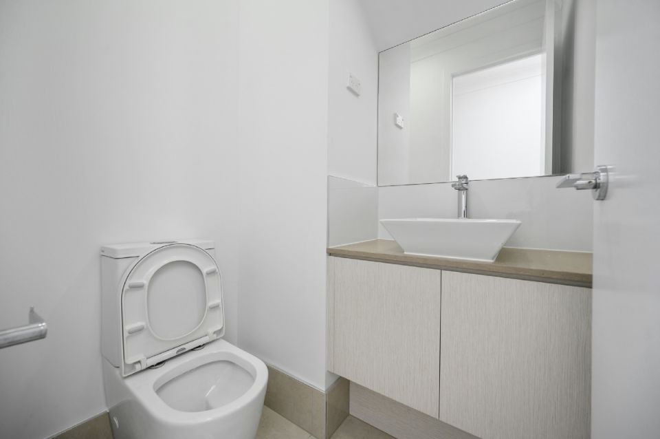 Совместить или разделить: какой санузел выбрать для вашего дома?