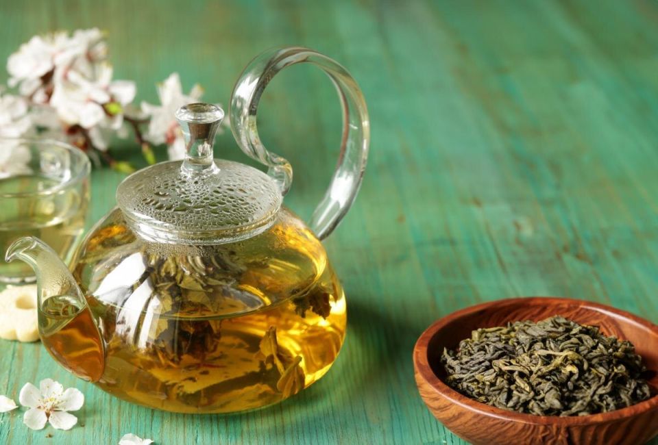 Зеленый чай: полезный напиток или источник неожиданных проблем?