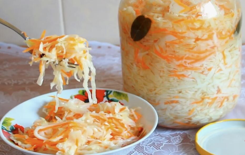 Секреты квашения капусты: как сделать закуску хрустящей и вкусной