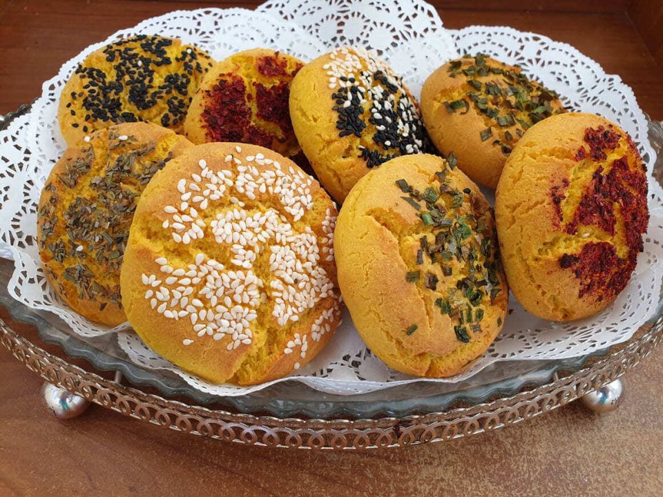 Нежные кукурузные булочки: простое и вкусное угощение к обеду и завтраку