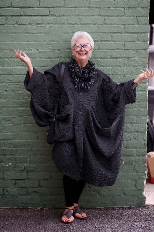 Что мешает вашей молодости? Избавляемся от устаревших вещей в гардеробе