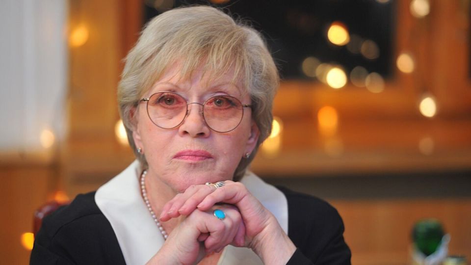 Как радоваться жизни: вдохновляющие принципы Алисы Фрейндлих