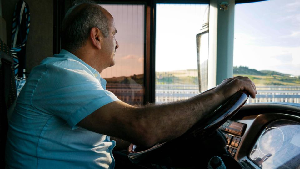 Долгожданный прецедент: как неучтённые зарплатные периоды могут стать частью пенсии