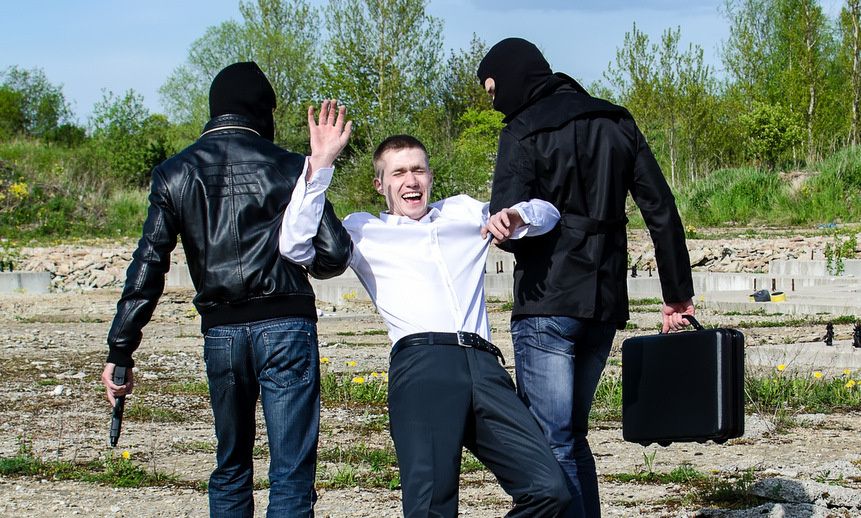 Риски, которые несут клиенты «черных кредиторов» в эпоху онлайн-шахтёрства