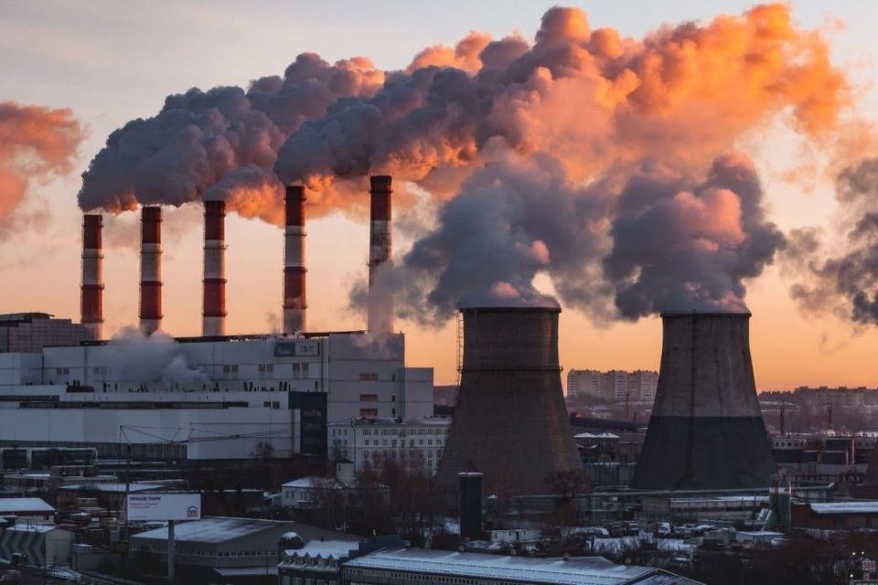 Что заставляет людей покидать заводы: взгляд изнутри на современные проблемы труда