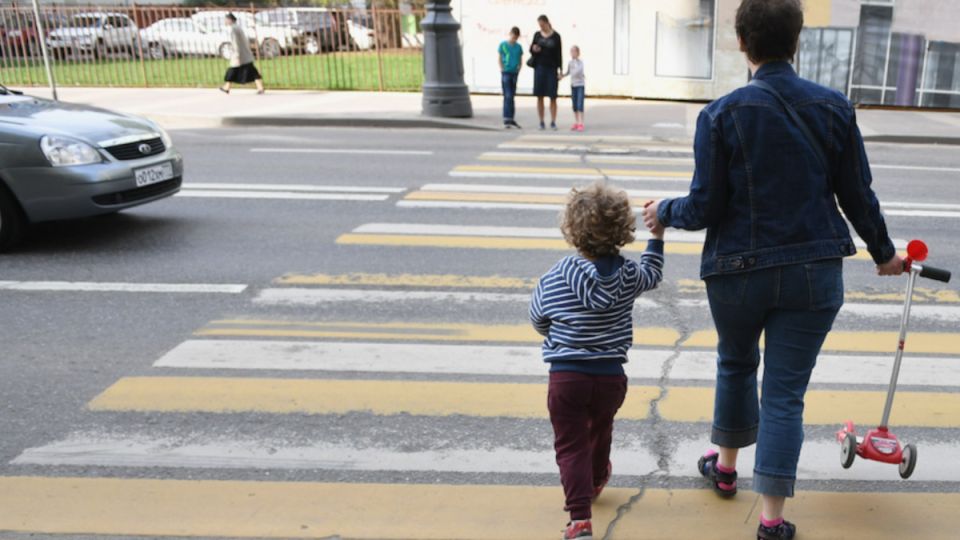 Безопасность на дороге: когда водителям стоит остановиться, чтобы пропустить пешеходов