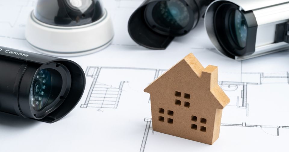 Как организовать видеонаблюдение в МКД за умеренную плату