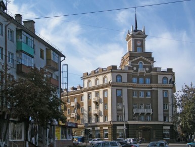     100      