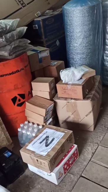 Ливенцы отправили бойцам гуманитарную помощь весом более 3 тонн! Ливенцы отправили бойцам гуманитарную помощь весом более 3 тонн!