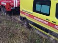 Автомобилю скорой помощи в Мценском районе понадобилась помощь пожарной машины