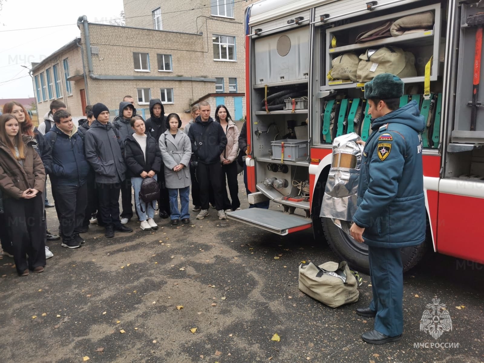 От теории – к практике: урок БЖД на свежем воздухе От теории – к практике: урок БЖД на свежем воздухе