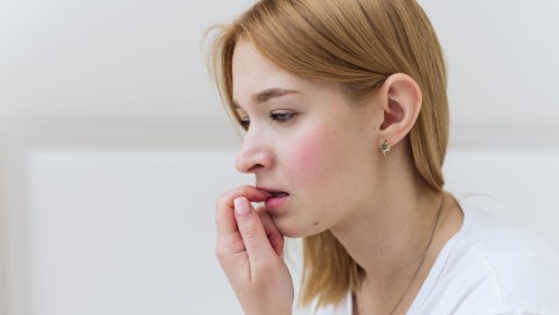 Последствия приводят в ужас: вот почему нельзя отрывать заусенцы