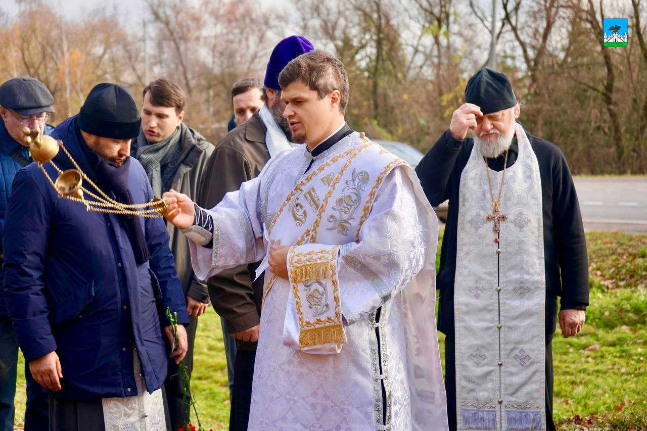 Забыть нельзя: в Орле почтили память жертв политических репрессий Забыть нельзя: в Орле почтили память жертв политических репрессий