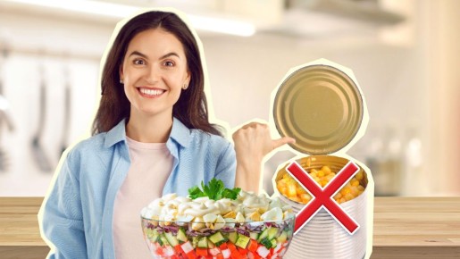 Крабовый салат станет в разы вкуснее: вместо кукурузы положите вот что