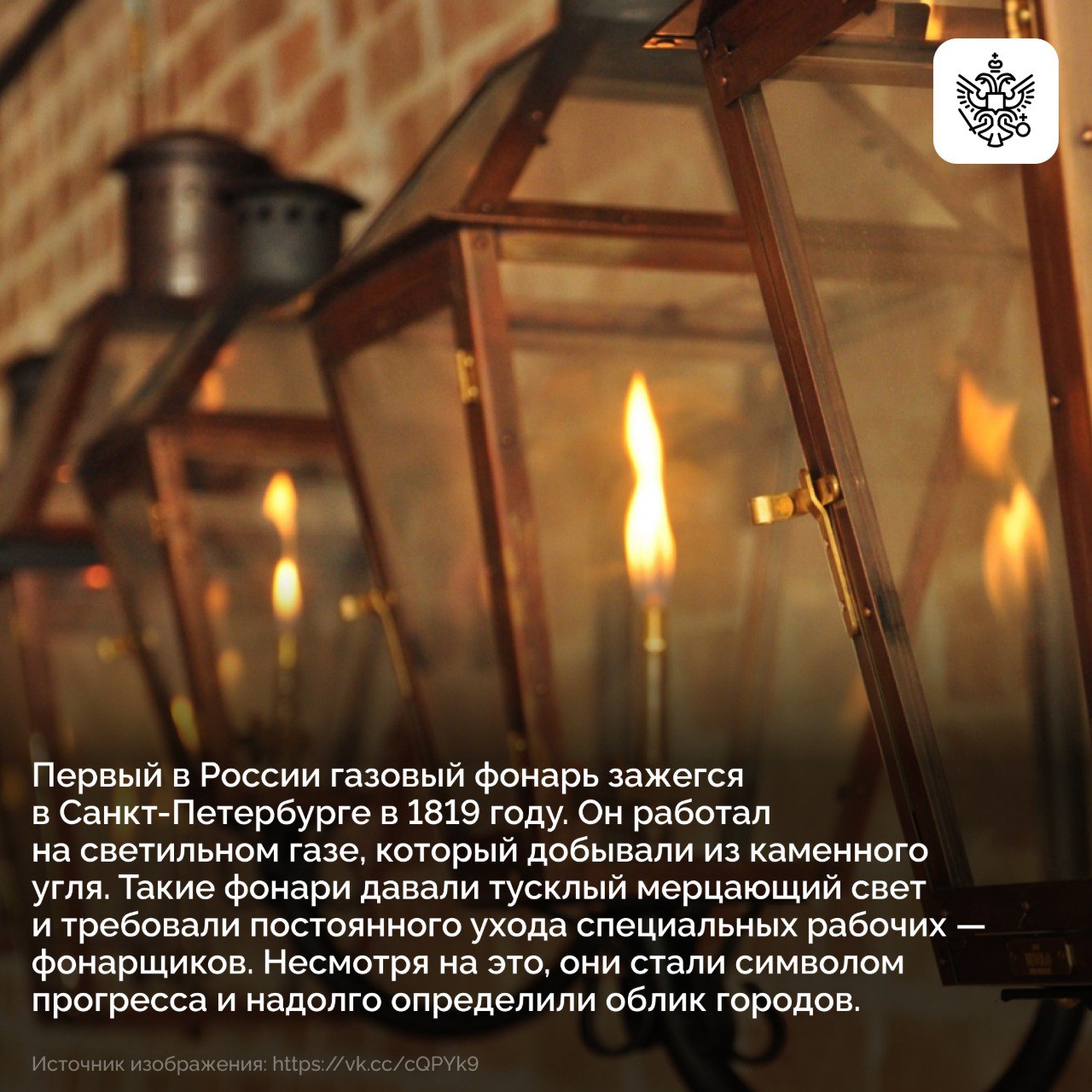 С приходом осени сумерки наступают раньше, и городские улицы заливает мягкий свет фонарей С приходом осени сумерки наступают раньше, и городские улицы заливает мягкий свет фонарей