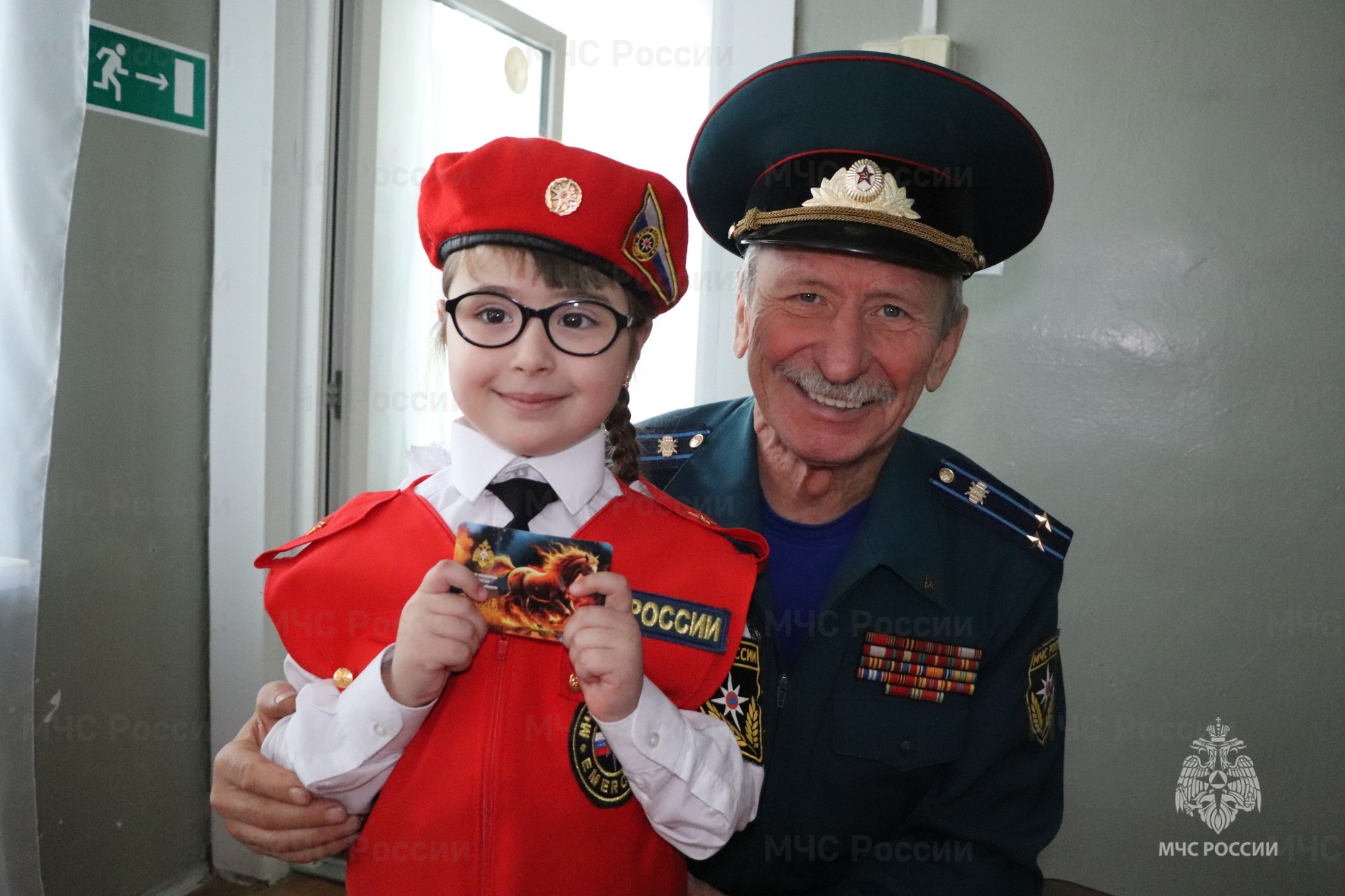 Объединились противостоять пожарам и ЧС Объединились противостоять пожарам и ЧС