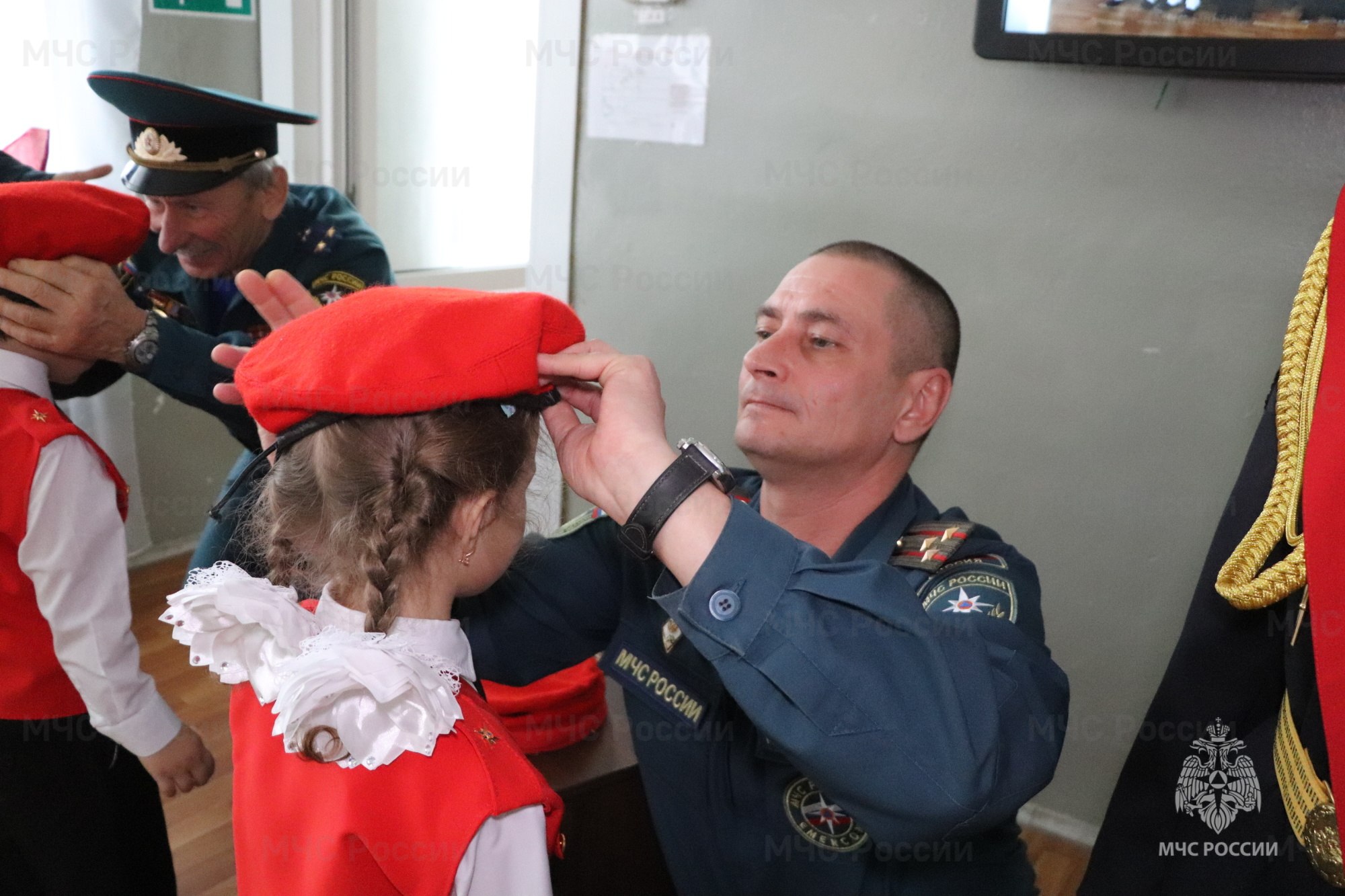 Объединились противостоять пожарам и ЧС Объединились противостоять пожарам и ЧС