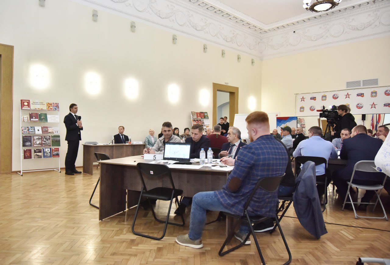 Андрей Клычков: Встретился с нашими бойцами, участниками программы «Герои земли Орловской» Андрей Клычков: Встретился с нашими бойцами, участниками программы «Герои земли Орловской»