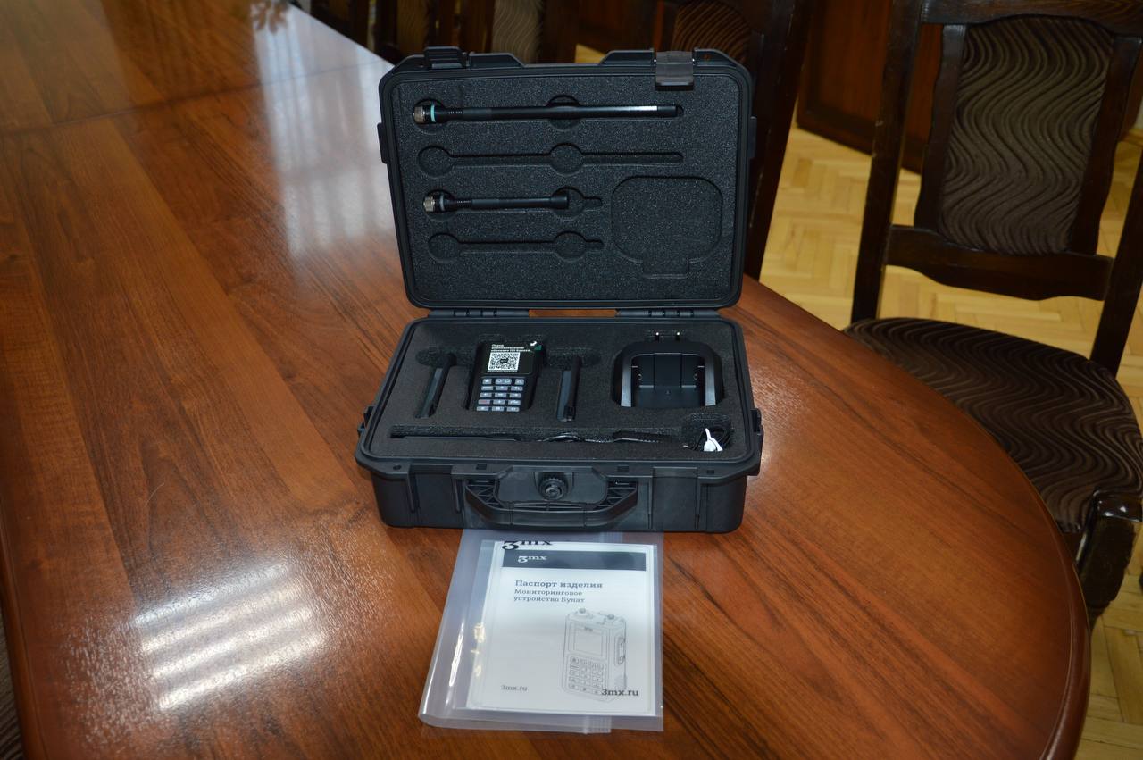 Городская администрация передала бойцу СВО детектор дронов Городская администрация передала бойцу СВО детектор дронов