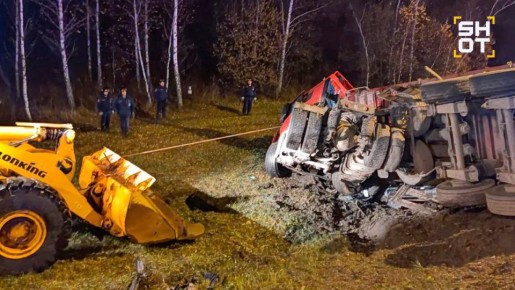 6 человек погибли и ещ двое пострадали в результате жсткой автомобильной аварии в Орловской области