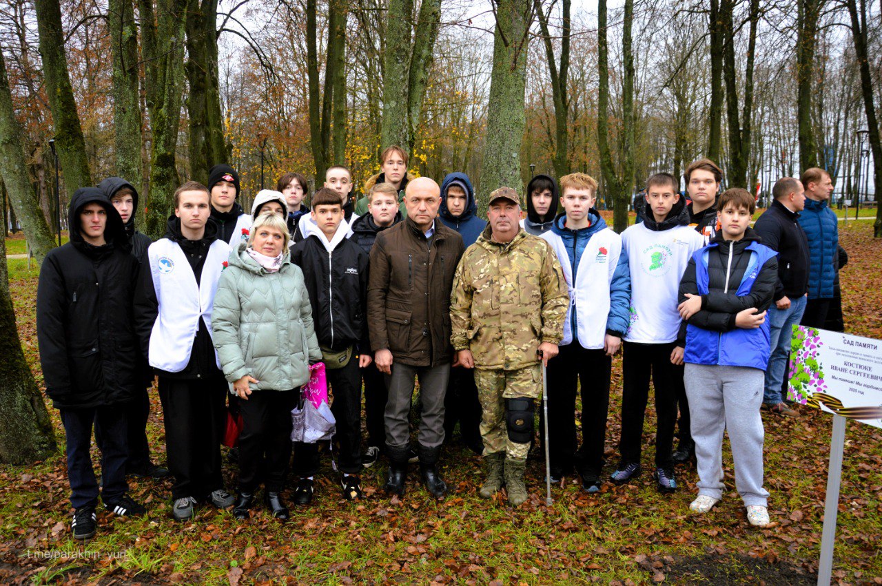 Юрий Парахин: Сегодня в парке Победы появилось 97 новых лип Юрий Парахин: Сегодня в парке Победы появилось 97 новых лип