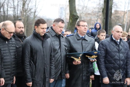 Участники акции «Сад памяти» увековечили память героев СВО