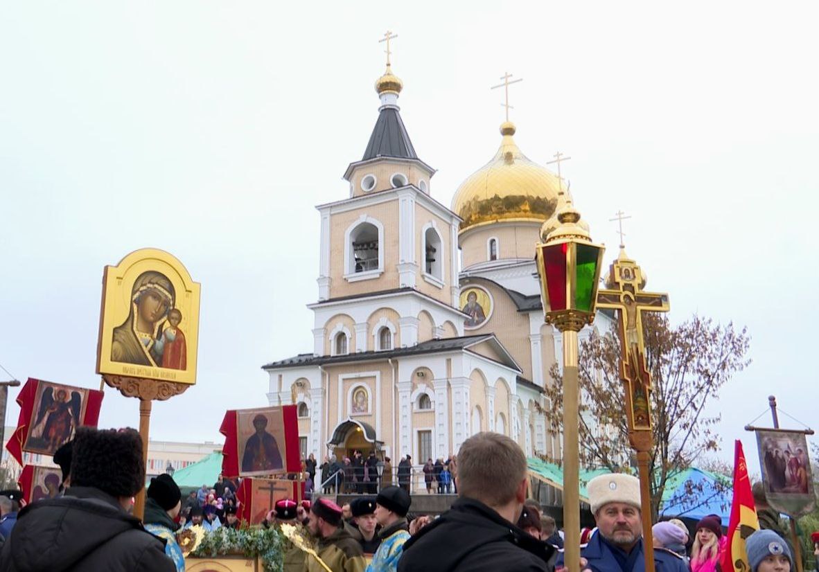 Сегодня, в День народного единства, в День Казанской иконы Божией Матери, в Орле пройдет общегородской Крестный ход