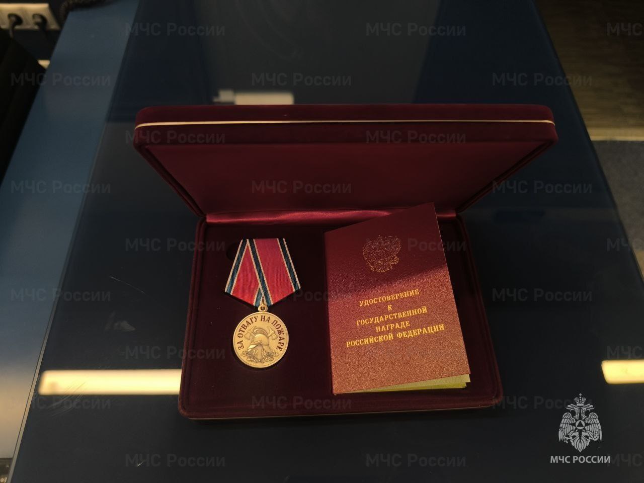 Орловские пожарные удостоены государственной награды Орловские пожарные удостоены государственной награды