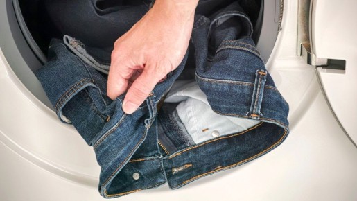 Не переусердствуйте: раскрыт секрет правильной стирки джинсов