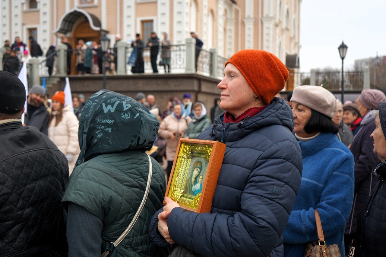 В Орле прошёл Крестный ход в День народного единства В Орле прошёл Крестный ход в День народного единства
