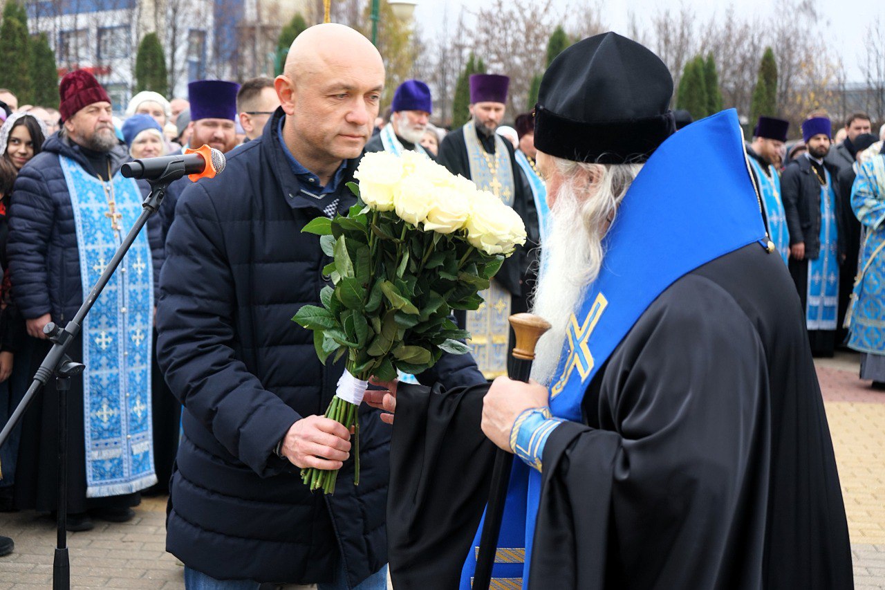 В Орле прошёл Крестный ход в День народного единства В Орле прошёл Крестный ход в День народного единства