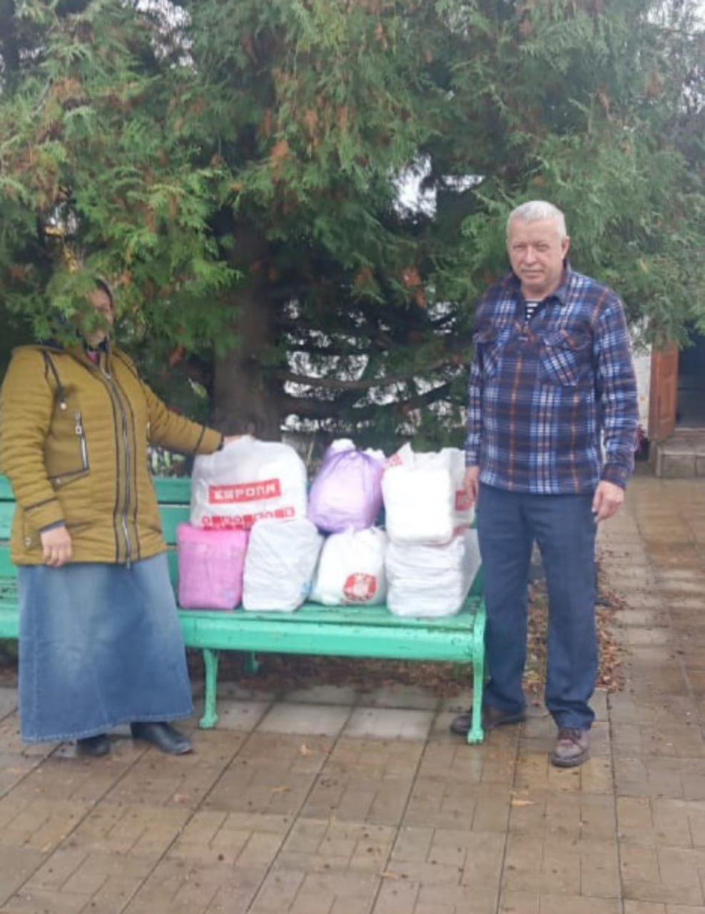 Из Орла бойцам в зону СВО отправили еще один автомобиль и генератор Из Орла бойцам в зону СВО отправили еще один автомобиль и генератор