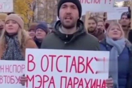 В Орле депутат создал фальшивое видео митинга против мэра с помощью ИИ