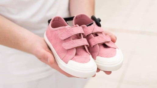 Липучки на обуви снова будут держаться как новые: легко почините их самостоятельно