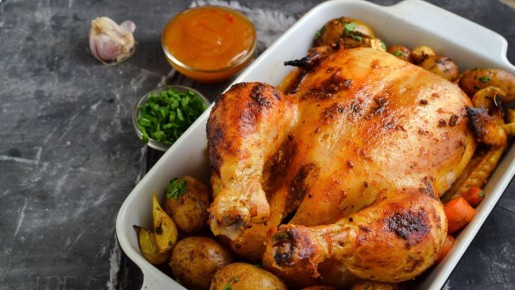 Так запекают курицу опытные хозяйки: хрустящая корочка и нежное мясо гарантированы