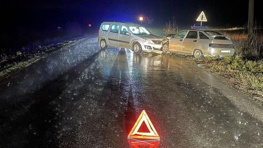 Четыре человека пострадали в ДТП под Ливнами