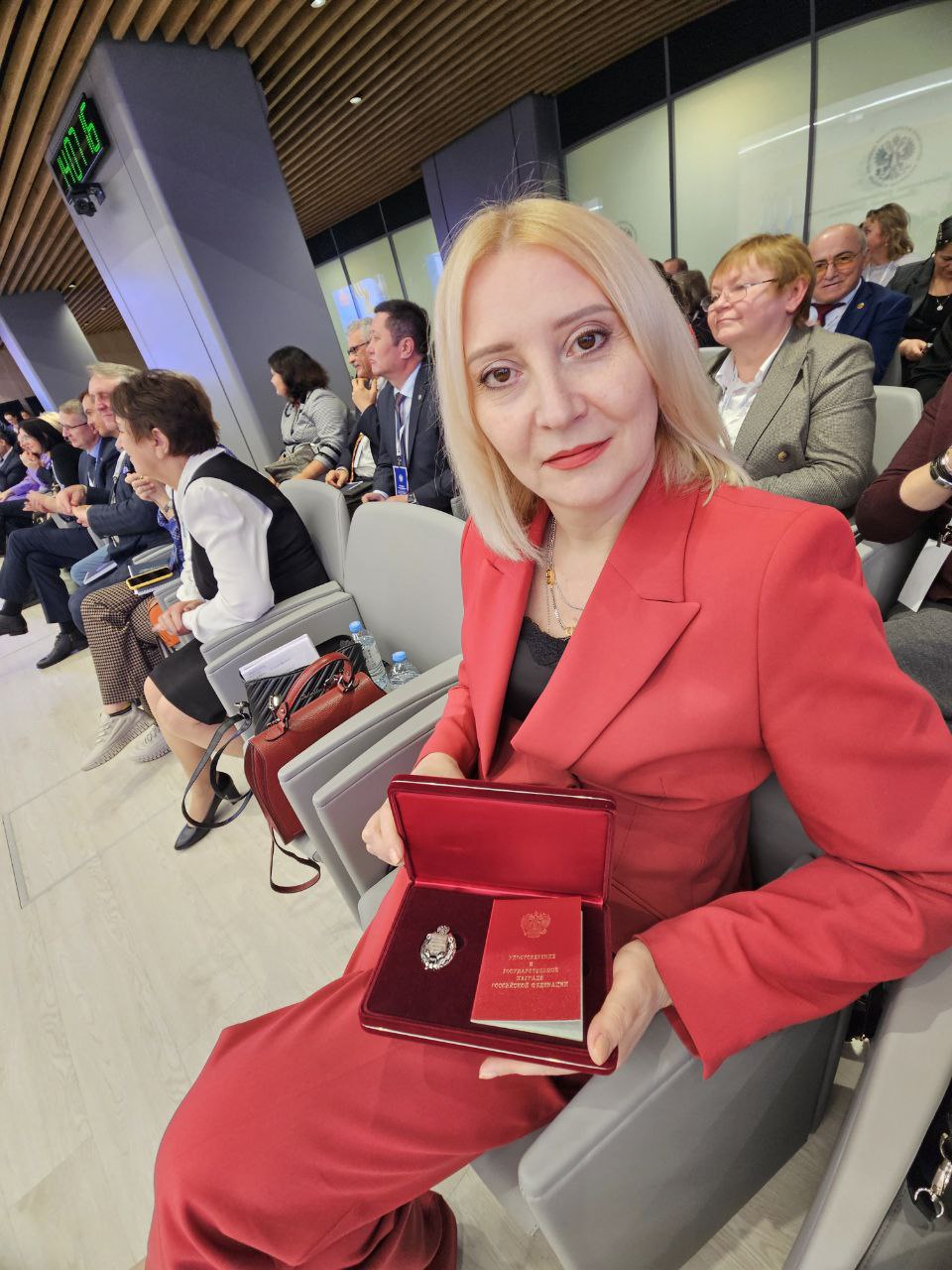 На всероссийском семинаре-совещании для заместителей председателей и секретарей избирательных комиссий субъектов Российской Федерации в ЦИК России состоялось награждение организаторов выборов На всероссийском семинаре-совещании для заместителей председателей и секретарей избирательных комиссий субъектов Российской Федерации в ЦИК России состоялось награждение организаторов выборов