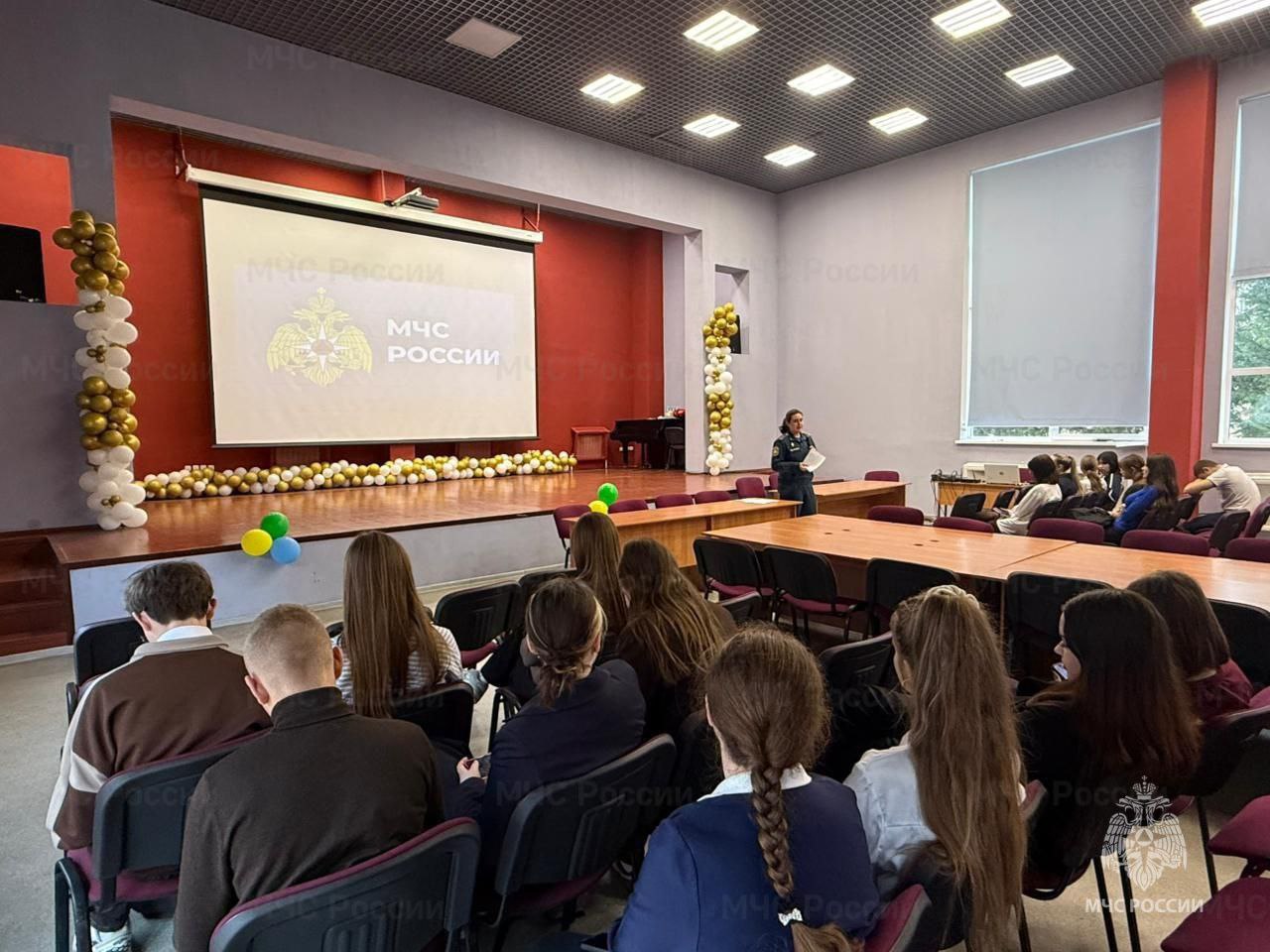 Профориентация с МЧС России: шаг к выбору будущей профессии Профориентация с МЧС России: шаг к выбору будущей профессии