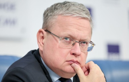 Чиновникам грозят более строгие штрафы за злоупотребление властью