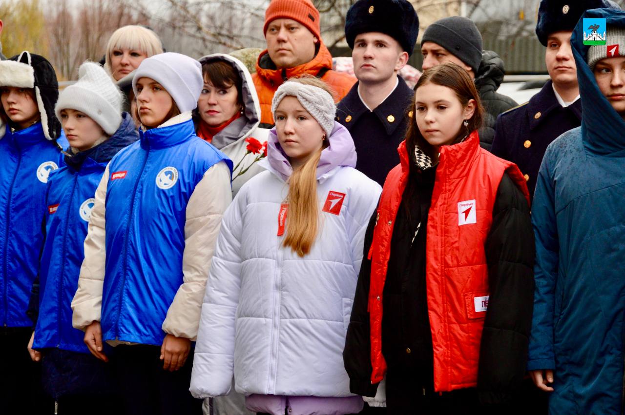 В Орле увековечили имя участника спецоперации Виктора Седова В Орле увековечили имя участника спецоперации Виктора Седова