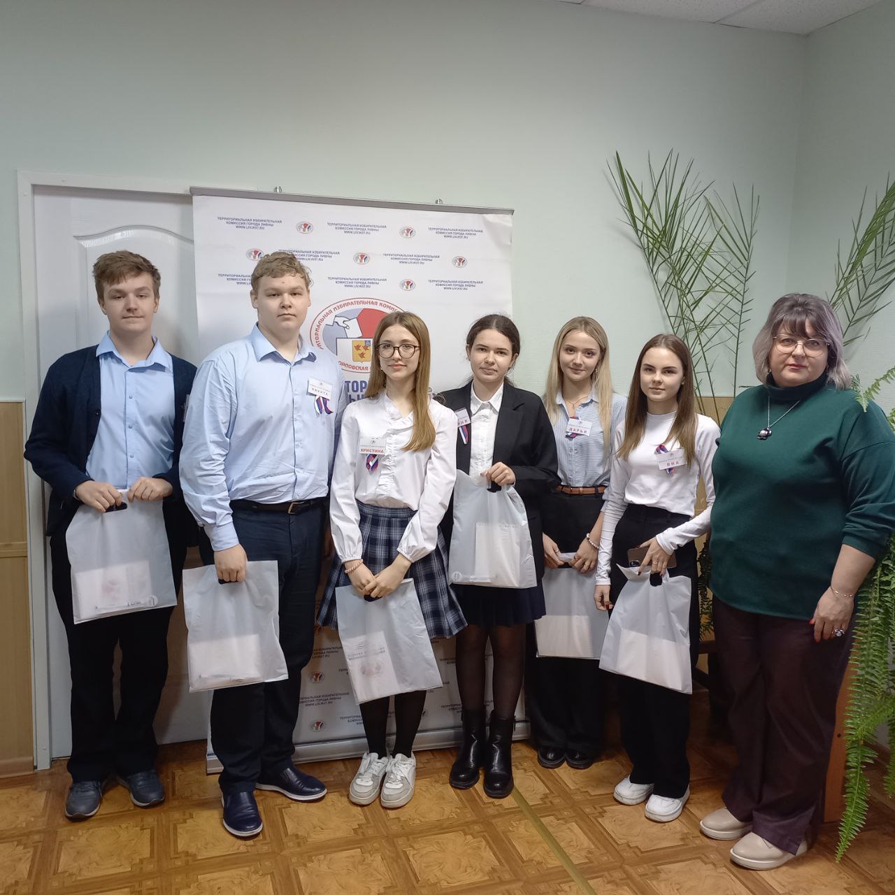 Продолжаются игры территориального (отборочного) этапа интеллектуального турнира Избирательной комиссии Орловской области по вопросам избирательного права «Правовой биатлон» Продолжаются игры территориального (отборочного) этапа интеллектуального турнира Избирательной комиссии Орловской области по вопросам избирательного права «Правовой биатлон»